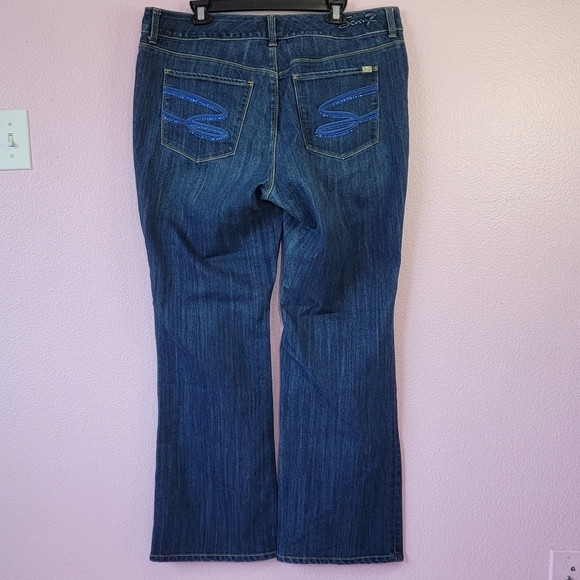 Seven7 Luxe Womens Boot Cut Jeans/ 20. - Picture 2 of 10